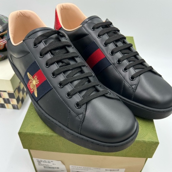 Men’s Gucci ace bee embroidered Sneakers size 12.5 made in Italy - Picture 1 of 12